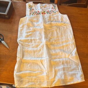 Embroidered White Sleeveless Dress